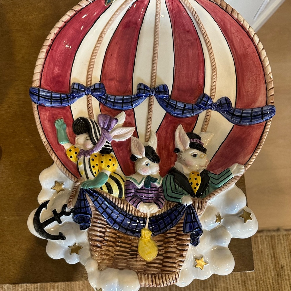 Fitz and Floyd Red White Blue Hot Air Balloon Bunny Trio Plate